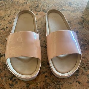 Ugg Slide on Nude/Peach color, size 8, Excellent condition